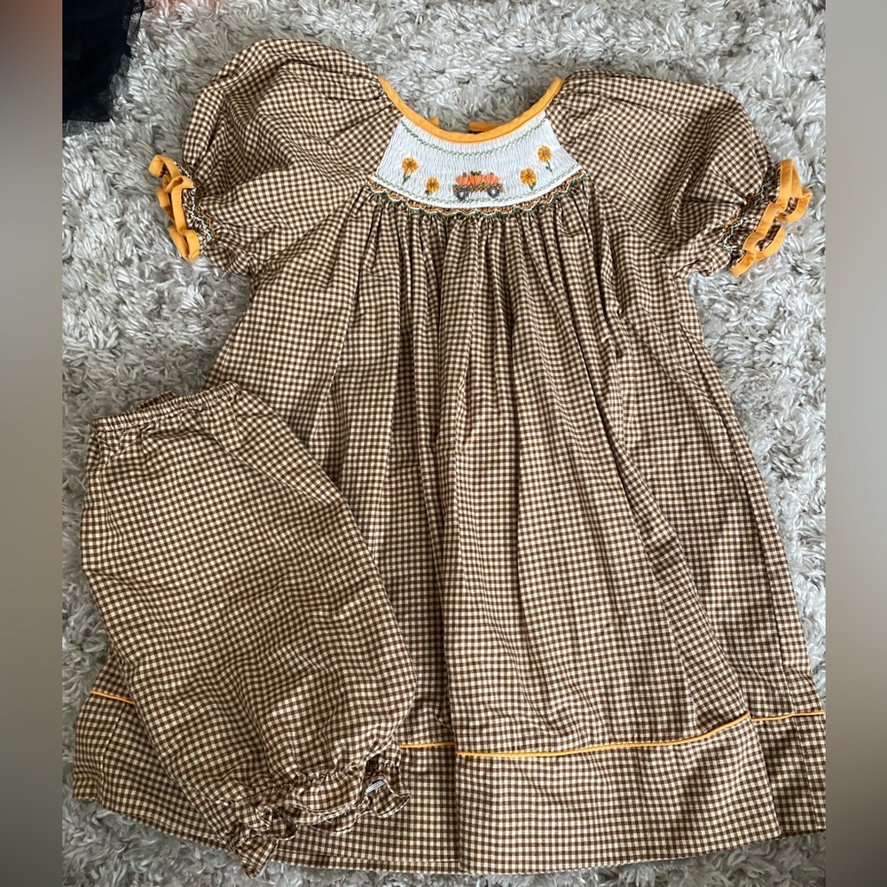 EUC 18m Petit Ami Smocked Pumpkin Patch dress and Bloomers